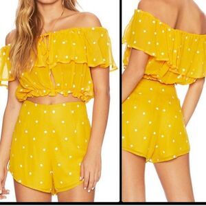NWT Beach Riot Dahlia Embellished Sequin Flower Yellow Blush Short- Size Medium